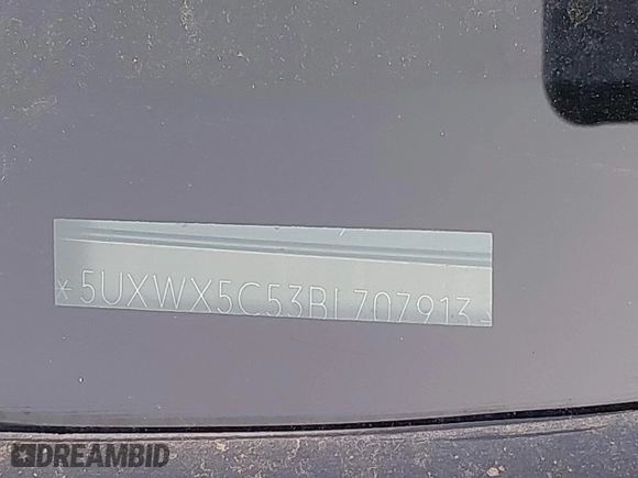 2011 BMW X3 28i with VIN 5UXWX5C53BL707913, listed as a IAAI auction lot 41922395 with 176,858 mi miles. Bid and sale history available at carsss.com. Image 9.
