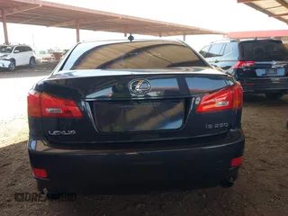 2007 Lexus IS with VIN JTHBK262X75028679, listed as a IAAI auction lot 41993539 with 302,325 mi miles. Bid and sale history available at carsss.com. Image 15.