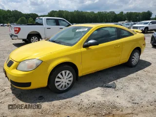 2007 Pontiac G5 z VIN 1G2AL15F777175690, wystawiony jako Copart lot #60072855 z przebiegiem 102 517 mil mil oraz Czysty tytuł • Clean title. Historia ofert i sprzedaży dostępna na DreamBid. Obrazek 1.