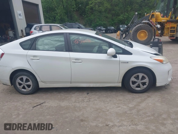 2014 Toyota Prius Four with VIN JTDKN3DU5E1749631, listed as a IAAI auction lot 42316074 with 136,535 mi miles and . Bid and sale history available at DreamBid. Image 13.