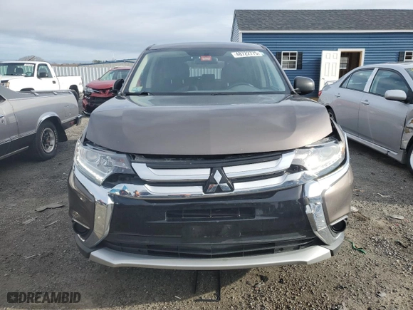 2017 Mitsubishi Outlander ES with VIN JA4AZ2A38HZ000697, listed as a Copart auction lot 48722775 with 71,900 mi miles and Salvage Title. Bid and sale history available at carsss.com. Image 5.