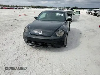 2018 Volkswagen Beetle S with VIN 3VWFD7AT9JM709408, listed as a Copart auction lot 45959565 with 34,317 mi miles and Salvage title. Bid and sale history available at DreamBid. Image 10.