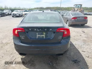 2015 Volvo S60 T5 Premier with VIN YV1612TB5F1310965, listed as a IAAI auction lot 42069463 with 107,178 mi miles. Bid and sale history available at carsss.com. Image 17.