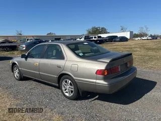2000 Toyota Camry CE with VIN 4T1BG22K0YU002152, listed as a Copart auction lot 88989705 with 366,512 mi miles and Clean Title. Bid and sale history available at DreamBid. Image 3.