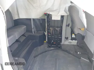 2022 Toyota Sienna LE с VIN 5TDKSKFC3NS070984, выставлен на аукционе IAAI как лот 41951686 с пробегом 10 846 миль миль и . История ставок и продаж доступна на DreamBid. Изображение 8.
