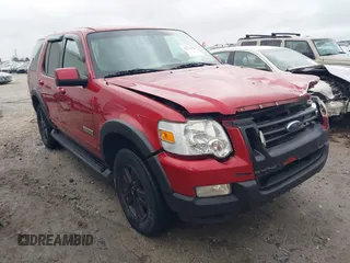 2007 Ford Explorer Eddie Bauer z VIN 1FMEU64E47UA62406, wystawiony jako IAAI lot #41721334 z przebiegiem 98 896 mil mil oraz . Historia ofert i sprzedaży dostępna na DreamBid. Obrazek 1.