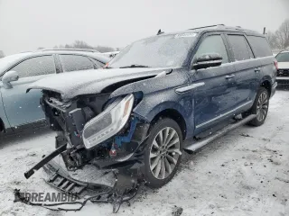 2020 Lincoln Navigator Reserve z VIN 5LMJJ2LT7LEL17146, wystawiony jako Copart lot #49923625 z przebiegiem Nie podano mil oraz Szkoda całkowita • Salvage title. Historia ofert i sprzedaży dostępna na DreamBid. Obrazek 1.