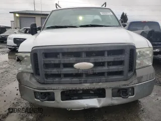 2005 Ford Super Duty F-250 XL with VIN 1FTSX20565EB83099, listed as a Copart auction lot 43036775 with 183,912 mi miles and Salvage Title. Bid and sale history available at carsss.com. Image 5.