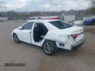 2017 Toyota Camry XLE z VIN 4T1BF1FK5HU814926, wystawiony jako IAAI lot #41917832 z przebiegiem 69 702 mil mil oraz . Historia ofert i sprzedaży dostępna na DreamBid. Obrazek 3.