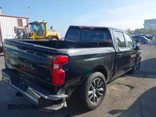 2022 Chevrolet Silverado 1500 LT with VIN 1GCPACED3NZ528434, listed as a IAAI auction lot 41102675 with 47,037 mi miles. Bid and sale history available at carsss.com. Image 4.