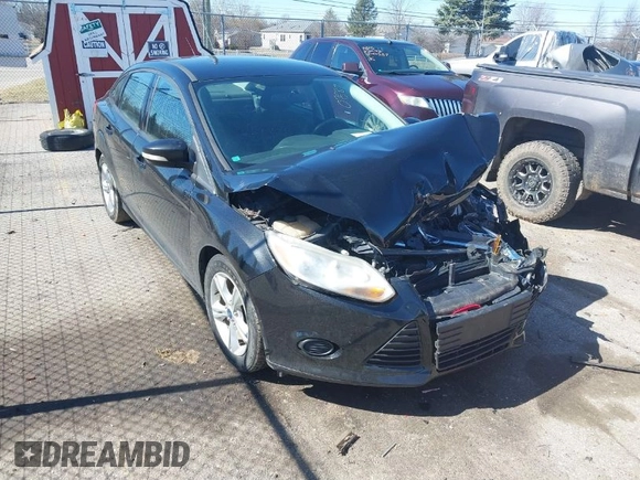 2014 Ford Focus SE with VIN 1FADP3F22EL207587, listed as a IAAI auction lot 41818555 with 119,811 mi miles. Bid and sale history available at carsss.com. Image 1.