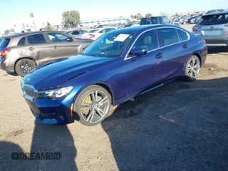 2020 BMW 3 Series 330i with VIN 3MW5R1J02L8B36329, listed as a IAAI auction lot 41796964 with 43,718 mi miles. Bid and sale history available at carsss.com. Image 17.