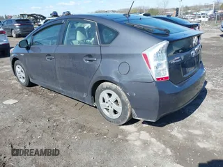 2011 Toyota Prius I with VIN JTDKN3DUXB5298300, listed as a IAAI auction lot 41988147 with 182,138 mi miles. Bid and sale history available at carsss.com. Image 3.