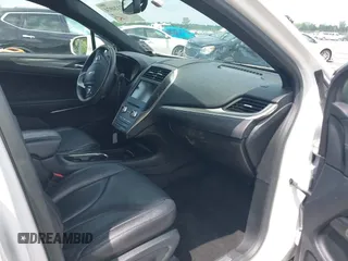 2015 Lincoln MKC with VIN 5LMCJ1A96FUJ44904, listed as a IAAI auction lot 42124974 with 66,044 mi miles and . Bid and sale history available at DreamBid. Image 5.