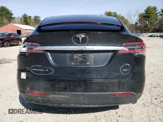 2017 Tesla Model X 90D z VIN 5YJXCBE23HF057270, wystawiony jako Copart lot #51056605 z przebiegiem 45 541 mil mil oraz Szkody całkowita. Historia ofert i sprzedaży dostępna na DreamBid. Obrazek 6.