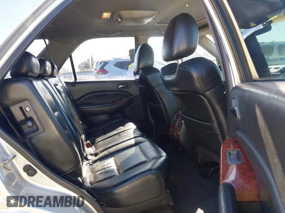 2005 Acura MDX Touring with VIN 2HNYD18915H520415, listed as a IAAI auction lot 42012458 with 219,246 mi miles. Bid and sale history available at carsss.com. Image 8.