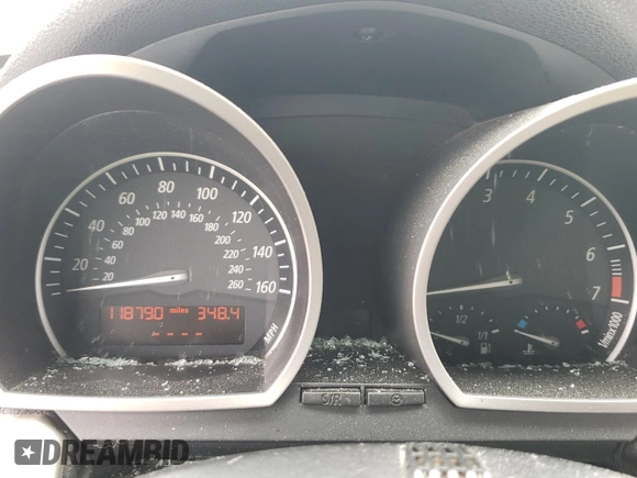 2005 BMW Z4 3.0i with VIN 4USBT53565LU09320, listed as a Copart auction lot 59596535 with 118,790 mi miles and Salvage title. Bid and sale history available at DreamBid. Image 9.