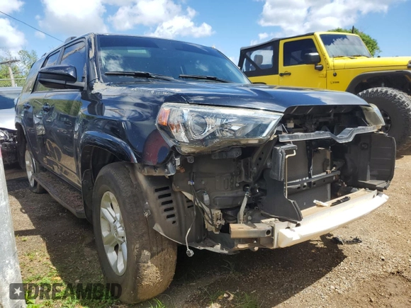 2020 Toyota 4Runner SR5 with VIN JTEZU5JR8L5214596, listed as a Copart auction lot 68656024 with Not provided miles and Salvage title. Bid and sale history available at DreamBid. Image 4.
