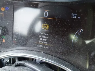 2017 Jeep Grand Cherokee Limited with VIN 1C4RJEBG5HC867724, listed as a IAAI auction lot 41749355 with 138,255 mi miles. Bid and sale history available at carsss.com. Image 15.