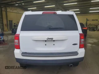2017 Jeep Patriot Sport SE with VIN 1C4NJPBA2HD137656, listed as a Copart auction lot 45195785 with 105,000 mi miles and Salvage Title. Bid and sale history available at carsss.com. Image 6.
