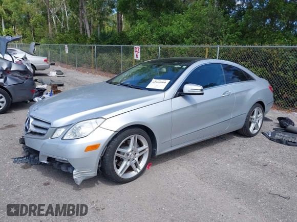 2013 Mercedes-Benz E 350 with VIN WDDKJ5KB3DF199684, listed as a IAAI auction lot 42160900 with 134,811 mi miles and . Bid and sale history available at DreamBid. Image 2.