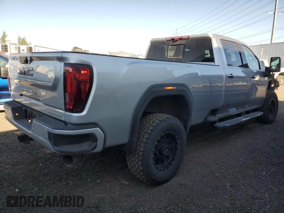 2023 GMC Sierra 3500HD Denali z VIN 1GT49WEYXPF254508, wystawiony jako Copart lot #69431844 z przebiegiem 15 678 mil mil oraz Szkoda całkowita • Salvage title. Historia ofert i sprzedaży dostępna na DreamBid. Obrazek 3.