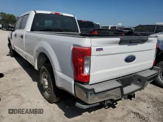 2019 Ford F-350 z VIN 1FT8W3AT3KEF01742, wystawiony jako Copart lot #71810954 z przebiegiem 92 873 mil mil oraz Szkoda całkowita • Salvage title. Historia ofert i sprzedaży dostępna na DreamBid. Obrazek 2.