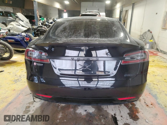 2018 Tesla Model S 75D with VIN 5YJSA1E44JF268656, listed as a Copart auction lot 88532685 with 102,459 mi miles and Non repairable. Bid and sale history available at DreamBid. Image 6.