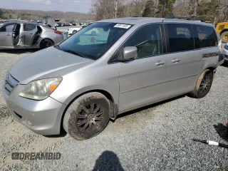 2006 Honda Odyssey Touring z VIN 5FNRL38816B077044, wystawiony jako Copart lot #49911495 z przebiegiem 232 576 mil mil oraz Szkoda całkowita • Salvage title. Historia ofert i sprzedaży dostępna na DreamBid. Obrazek 1.