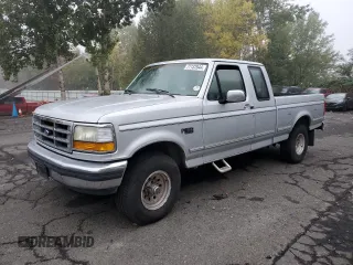 1992 Ford F-150 with VIN 1FTEX14H2NKB15766, listed as a Copart auction lot 77137644 with Not Provided miles and Salvage Title. Bid and sale history available at carsss.com. Image 1.