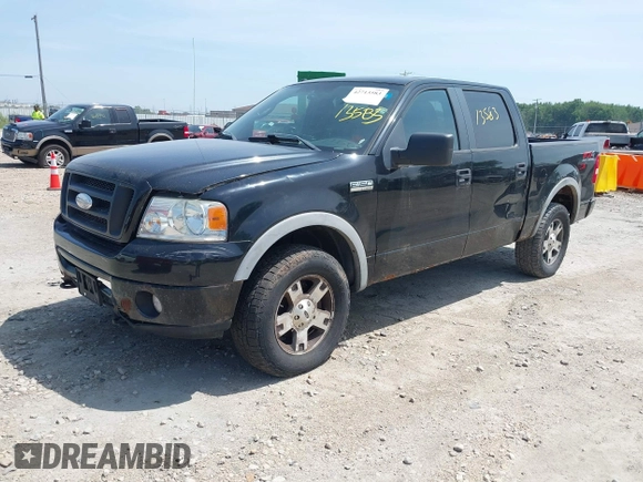 2007 Ford F-150 XLT z VIN 1FTPW14V07KC31620, wystawiony jako IAAI lot #42713583 z przebiegiem 149 129 mil mil oraz . Historia ofert i sprzedaży dostępna na DreamBid. Obrazek 2.