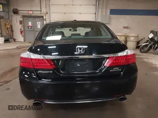 2013 Honda Accord Touring with VIN 1HGCR3F90DA034127, listed as a IAAI auction lot 42462423 with 266,974 mi miles and . Bid and sale history available at DreamBid. Image 17.
