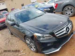 2016 Mercedes-Benz E-Class E 350 Sport with VIN WDDHF5KB2GB281218, listed as a IAAI auction lot 41868737 with 118,554 mi miles. Bid and sale history available at carsss.com. Image 1.