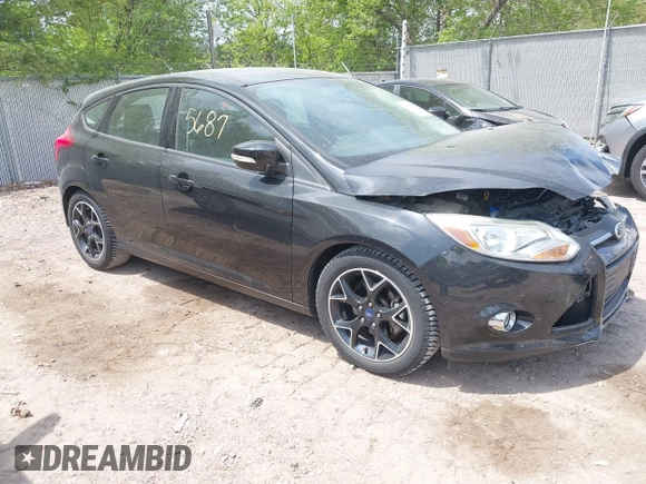 2014 Ford Focus SE z VIN 1FADP3K20EL173638, wystawiony jako IAAI lot #42265687 z przebiegiem 41 792 mil mil oraz . Historia ofert i sprzedaży dostępna na DreamBid. Obrazek 1.