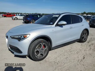 2022 Alfa Romeo Stelvio Veloce z VIN ZASPAKBN3N7D45240, wystawiony jako Copart lot #84031714 z przebiegiem 29 254 mil mil oraz Szkoda całkowita • Salvage title. Historia ofert i sprzedaży dostępna na DreamBid. Obrazek 1.