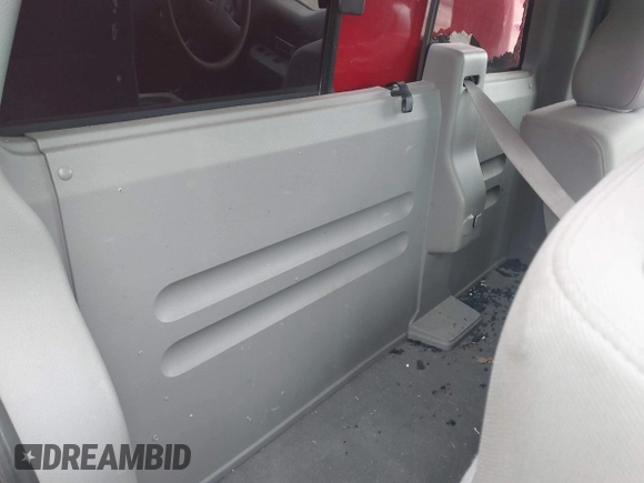 2006 Ford F-150 XL with VIN 1FTRF12W66KB37213, listed as a IAAI auction lot 42245733 with 201,266 mi miles and . Bid and sale history available at DreamBid. Image 8.