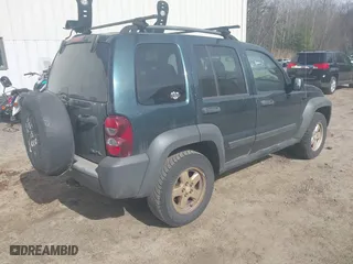 2006 Jeep Liberty Sport with VIN 1J4GL48K46W174723, listed as a IAAI auction lot 42036412 with 151,377 mi miles. Bid and sale history available at carsss.com. Image 4.