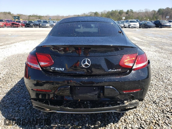 2018 Mercedes-Benz C 300 z VIN WDDWJ4KB0JF633700, wystawiony jako Copart lot #48311415 z przebiegiem 137 107 mil mil oraz Szkoda całkowita • Salvage title. Historia ofert i sprzedaży dostępna na DreamBid. Obrazek 6.