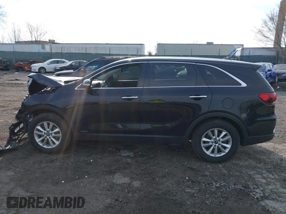 2019 Kia Sorento LX with VIN 5XYPGDA35KG553010, listed as a IAAI auction lot 41839878 with 87,392 mi miles. Bid and sale history available at carsss.com. Image 14.