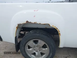 2007 GMC Sierra Denali z VIN 2GTEK638671689948, wystawiony jako IAAI lot #41963753 z przebiegiem 192 416 mil mil oraz . Historia ofert i sprzedaży dostępna na DreamBid. Obrazek 17.