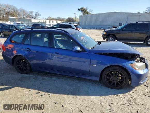 2007 BMW 3 Series 328xi with VIN WBAVT73507FZ35424, listed as a Copart auction lot 49740365 with 151,039 mi miles and Clean title. Bid and sale history available at DreamBid. Image 4.