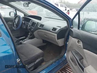 2013 Honda Civic LX z VIN 2HGFB2F53DH587204, wystawiony jako IAAI lot #42351418 z przebiegiem 239 000 mil mil oraz . Historia ofert i sprzedaży dostępna na DreamBid. Obrazek 5.