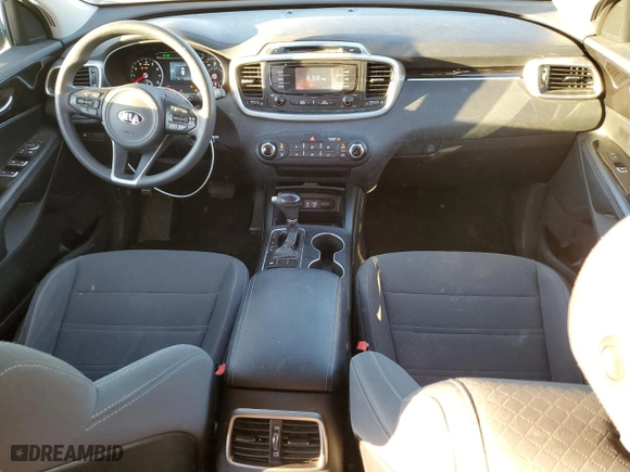 2018 Kia Sorento LX V6 with VIN 5XYPG4A50JG338876, listed as a Copart auction lot 46427745 with 121,427 mi miles and Salvage Title. Bid and sale history available at carsss.com. Image 8.