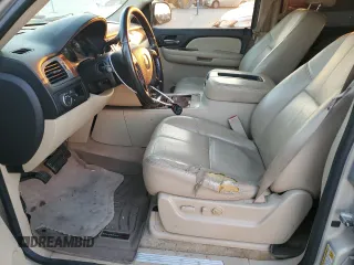 2008 Chevrolet Suburban LTZ with VIN 3GNFC16J78G204719, listed as a Copart auction lot 76814694 with 258,396 mi miles and Salvage Title. Bid and sale history available at carsss.com. Image 7.