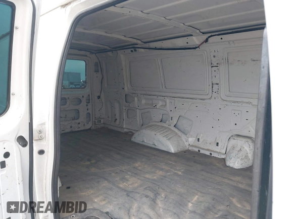 2008 Ford Econoline Cargo Commercial with VIN 1FTNS24L68DA24209, listed as a IAAI auction lot 41206100 with 211,288 mi miles and . Bid and sale history available at DreamBid. Image 8.