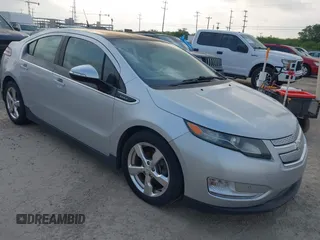 2012 Chevrolet Volt with VIN 1G1RB6E43CU106710, listed as a IAAI auction lot 42139321 with 194,433 mi miles and . Bid and sale history available at carsss.com. Image 1.