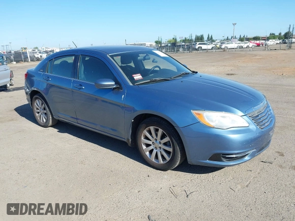 2011 Chrysler 200 Touring z VIN 1C3BC1FG8BN571336, wystawiony jako IAAI lot #42306110 z przebiegiem 154 913 mil mil oraz . Historia ofert i sprzedaży dostępna na DreamBid. Obrazek 1.