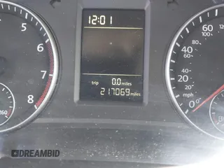 2015 Volkswagen Passat Limited Edition Edition с VIN 1VWAT7A39FC082523, выставлен на аукционе IAAI как лот 41773358 с пробегом 217 069 миль миль и . История ставок и продаж доступна на DreamBid. Изображение 7.