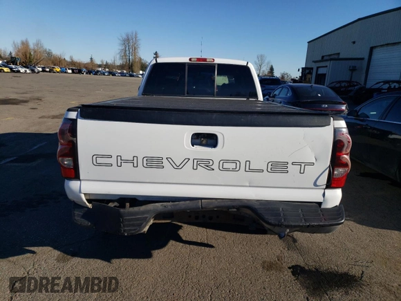 2004 Chevrolet Silverado 1500 Work Truck with VIN 1GCEC19V84E217113, listed as a Copart auction lot 44557325 with 182,226 mi miles and Salvage Title. Bid and sale history available at carsss.com. Image 6.