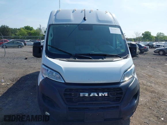 2025 Ram ProMaster Cargo Tradesman with VIN 3C6LRVDG6SE504125, listed as a IAAI auction lot 42158811 with 20,721 mi miles and . Bid and sale history available at DreamBid. Image 12.